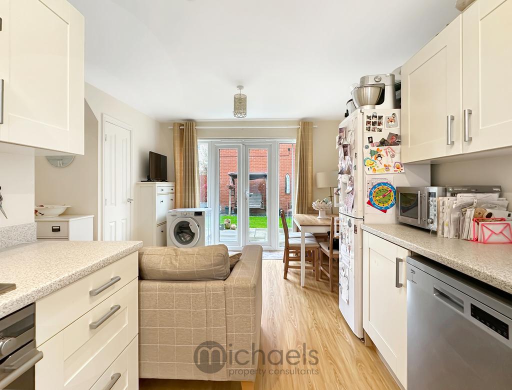 Kitchen/Dining Area