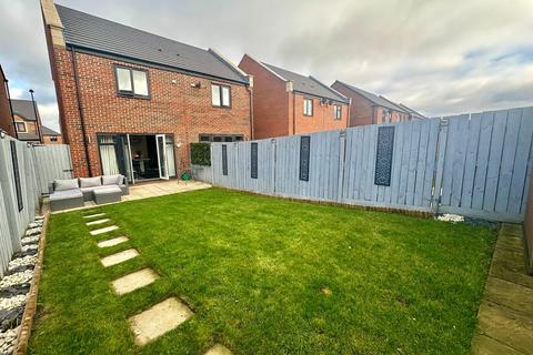 2 bedroom semi-detached house for sale, Broadfield Meadows, Callerton, Newcastle upon Tyne, NE5