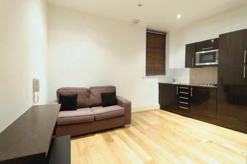 Studio to rent, Inglewood Mansions, West End Lane, West Hampstead, London, NW6