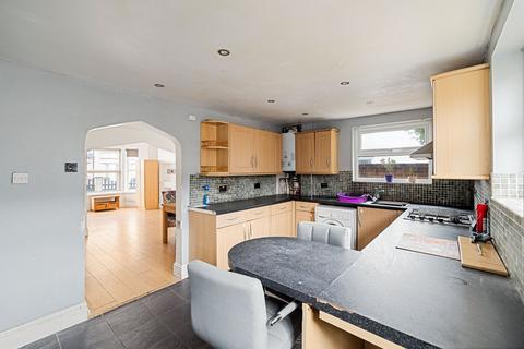 8 Balfour Road, Dover, CT16 2NQ