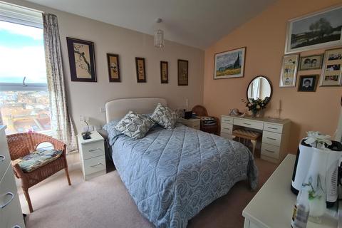 2 bedroom retirement property for sale, Sutton Park Road, Seaford