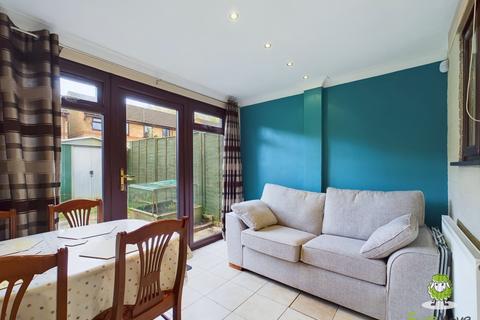 2 bedroom end of terrace house for sale, MEADOWLAND, CHINEHAM, BASINGSTOKE, HAMPSHIRE, RG24