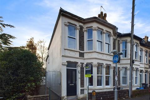 4 bedroom end of terrace house to rent, Coronation Avenue, Bristol BS16