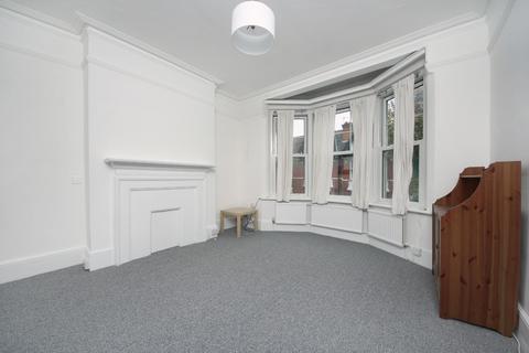 3 bedroom house for sale, Northcote Avenue, London