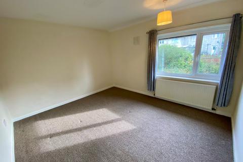 3 bedroom terraced house for sale, Farm Hill Road, Thorpe Edge, Bradford, BD10