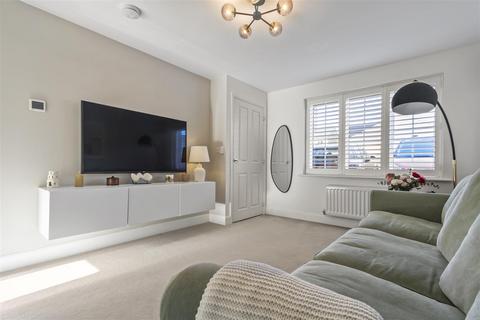 6 Stansfield Close, Bradford, BD10 0EN