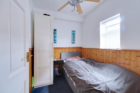 17 Church View, Aveley, South Ockendon, RM15 4LH