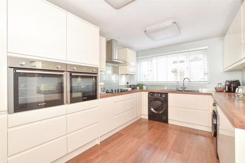 3 bedroom terraced house for sale, Bunting Gardens, Waterlooville, Hampshire