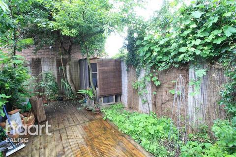 2 bedroom terraced house to rent, Abbeyfields Close, Park Royal, NW10