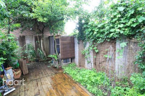 2 bedroom terraced house to rent, Abbeyfields Close, London