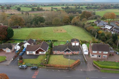 2 bedroom detached bungalow for sale, Whitchurch Road, Audlem