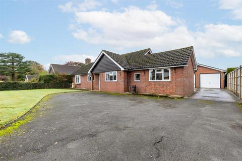 2 bedroom detached bungalow for sale, Whitchurch Road, Audlem