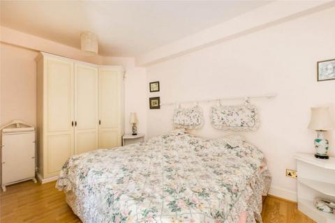 2 bedroom flat to rent, Sloane Avenue, London SW3