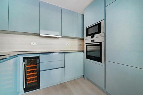 1 bedroom flat for sale, City View Apartments, Devan Grove, London