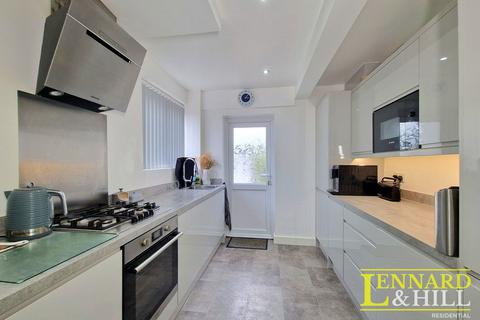 36 Clarkebourne Drive, Grays, RM17 6ET