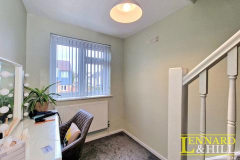 36 Clarkebourne Drive, Grays, RM17 6ET