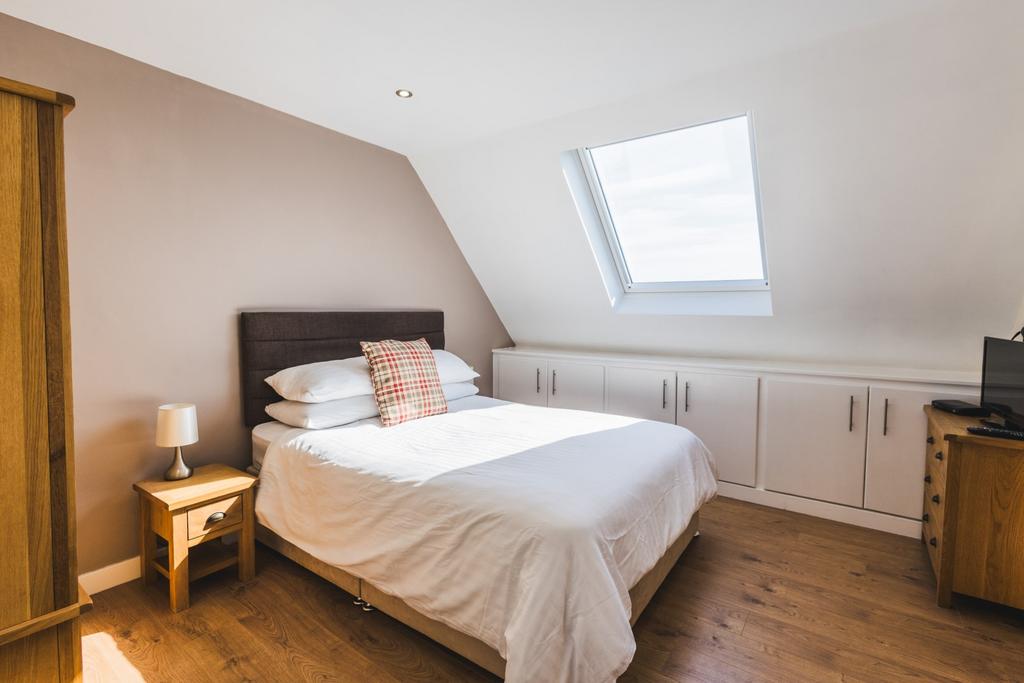 Double Bedroom 2 3