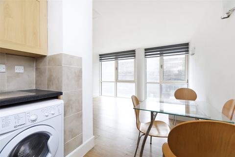 1 bedroom apartment for sale, Artichoke Hill, London, E1W