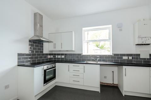 2 bedroom flat to rent, Fenwick Road Peckham Rye SE15