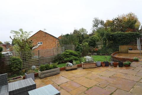 7 Caernarvon Drive, Maidstone, ME15 6FJ