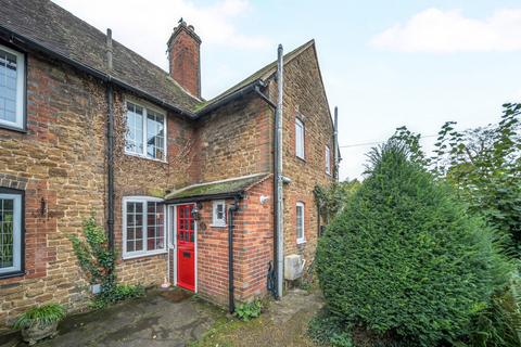 2 bedroom terraced house for sale, Kings Road, Surrey GU7