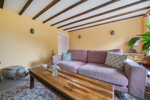 103 Kings Road, Godalming, GU7 3EU