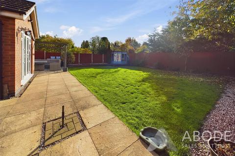 5 bedroom detached house for sale, Boundary Close, Burton-On-Trent DE13