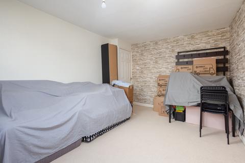 2 bedroom flat for sale, The Gills, Otley LS21