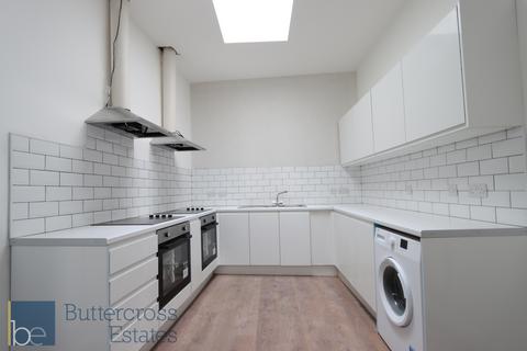 1 bedroom in a house share to rent, Middle Gate, Newark,