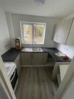 1 bedroom flat to rent, Savick Avenue, Bolton