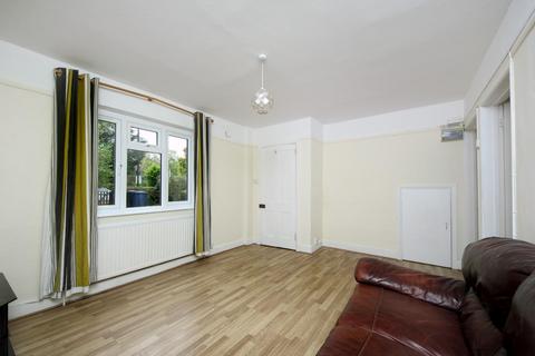 3 bedroom house to rent, Eastcote Lane, UB5