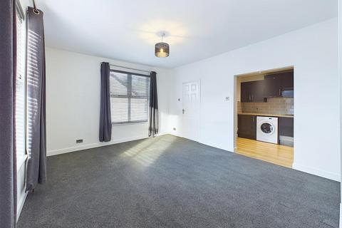 2 bedroom flat to rent, 589a Chesterfield Road, Sheffield