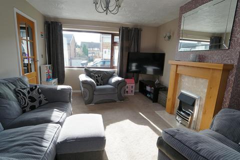 4 bedroom townhouse for sale, Fourlands Gardens, Idle, Bradford