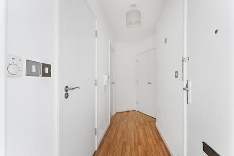 1 bedroom apartment to rent, Sky Apartments, London E9