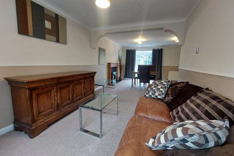 3 bedroom flat to rent, Avenues Court, Princes Avenue, HU5