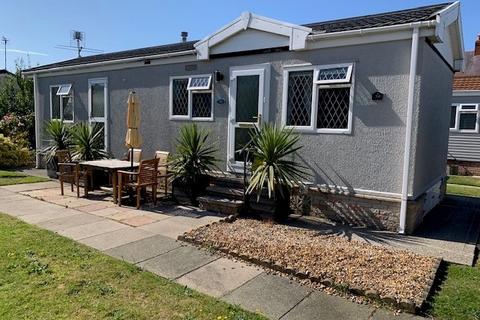 1 bedroom park home for sale, Sunnyhurst Park, Blackpool, Lancashire, FY42HR