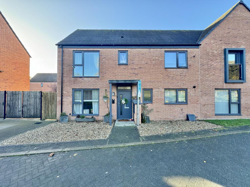 3 Bedroom Semi Detached for Sale