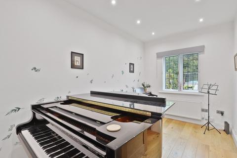 6 bedroom detached house for sale, Palmerston Road, Buckhurst Hill, IG9