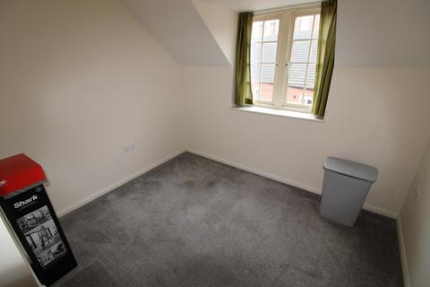 2 bedroom apartment to rent, Tiger Court, Burton upon Trent DE14