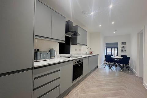 2 bedroom flat for sale, Governors Walk, Hampshire PO3