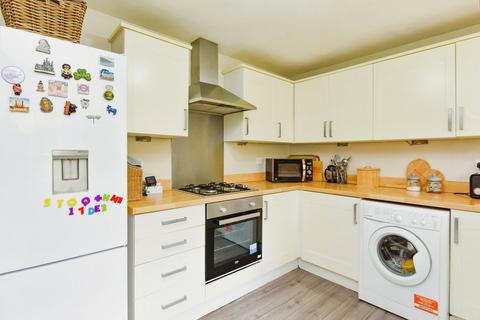 3 bedroom semi-detached house for sale, Hillside Drive, Frome BA11