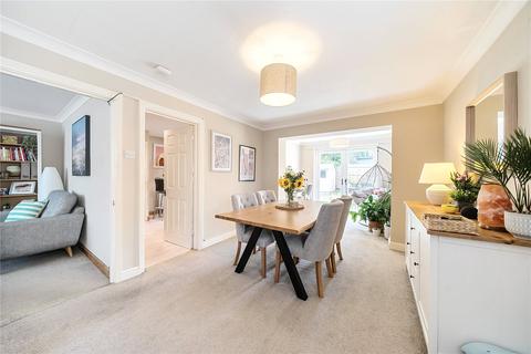 3 bedroom semi-detached house for sale, Wentworth Close, Farnham, Surrey, GU9