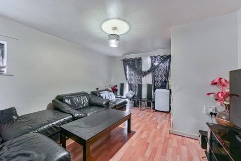 2 bedroom end of terrace house for sale, Pentridge Street, Peckham, London, SE15