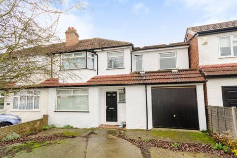 4 bedroom semi-detached house to rent, Ravenswood Avenue, Tolworth, Surbiton, KT6