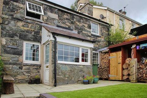 3 bedroom terraced house to rent, Bronallt, Dob, Tregarth, Bangor