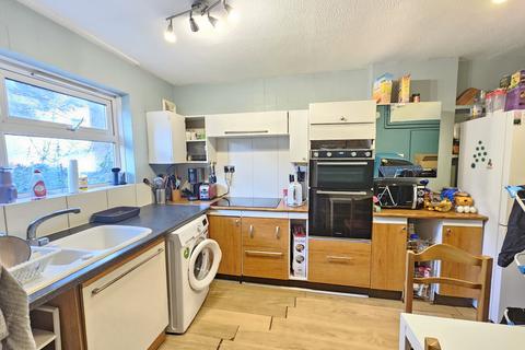 4 bedroom terraced house to rent, Mandeville Street, London E5