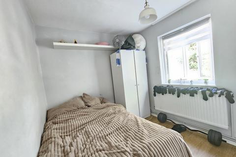 4 bedroom terraced house to rent, Mandeville Street, London E5