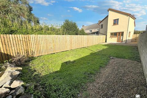 4 bedroom end of terrace house for sale, Pembrey Road, Kidwelly