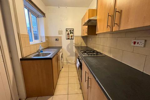 2 bedroom terraced house to rent, Filbert Street, Leicester