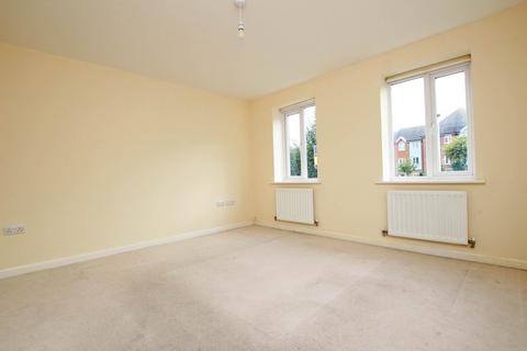 4 bedroom end of terrace house for sale, Weavers Close, Eastbourne, BN21 2BA